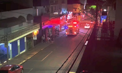 Princípio de incêndio em loja mobiliza bombeiros em Santo Antônio Platina
